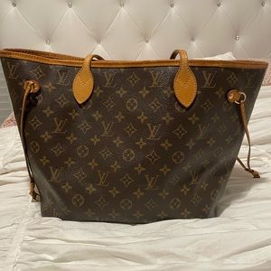 Louis Vuitton Never full bag. MM. very very good condition. 100% Authentic!!!
